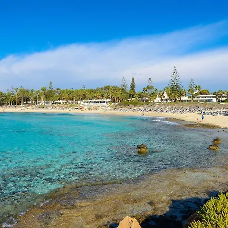 Nissini #5 * Ayia Napa